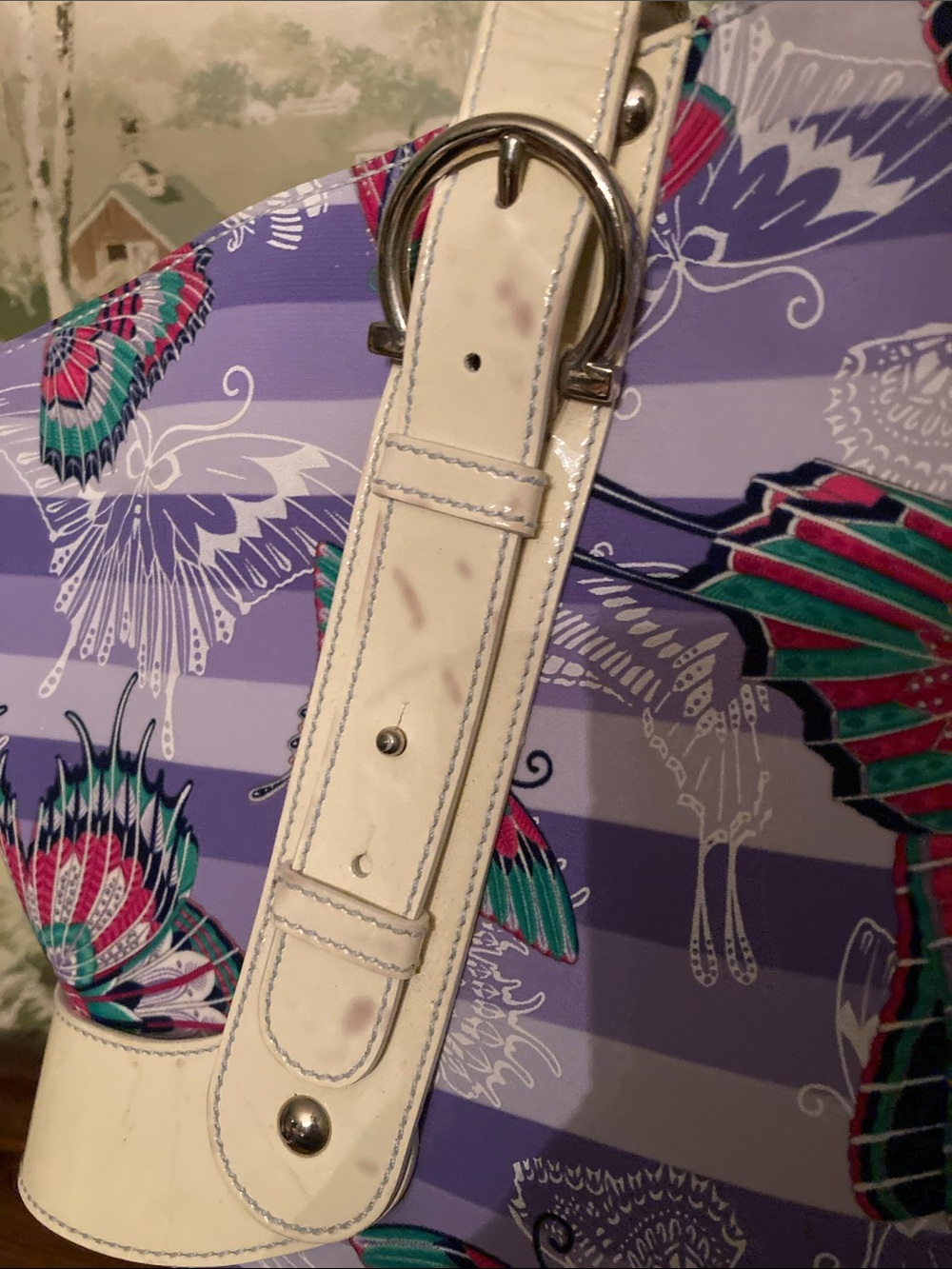 Salvatore Ferragamo Lavender & White Striped Patent Leather Buckle Shopper Tote - Picture 3 of 12